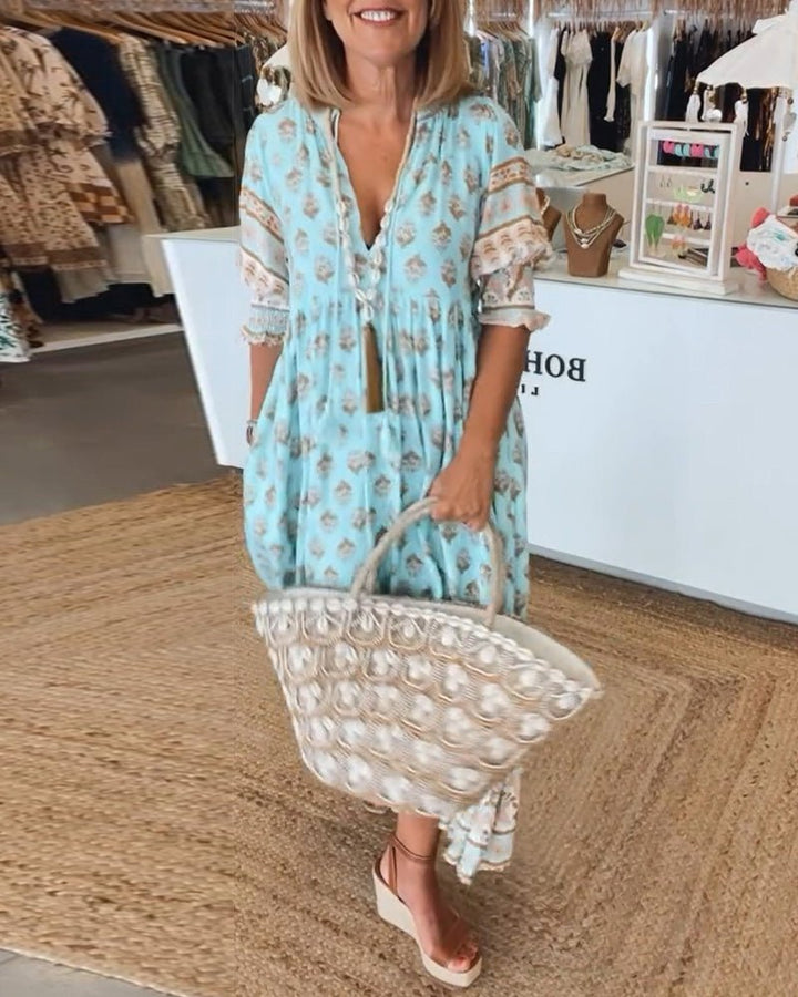 Thea – Chic Floral V-Neck Dress
