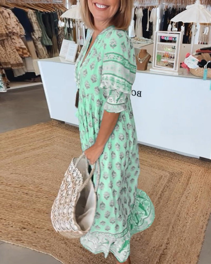 Thea – Chic Floral V-Neck Dress