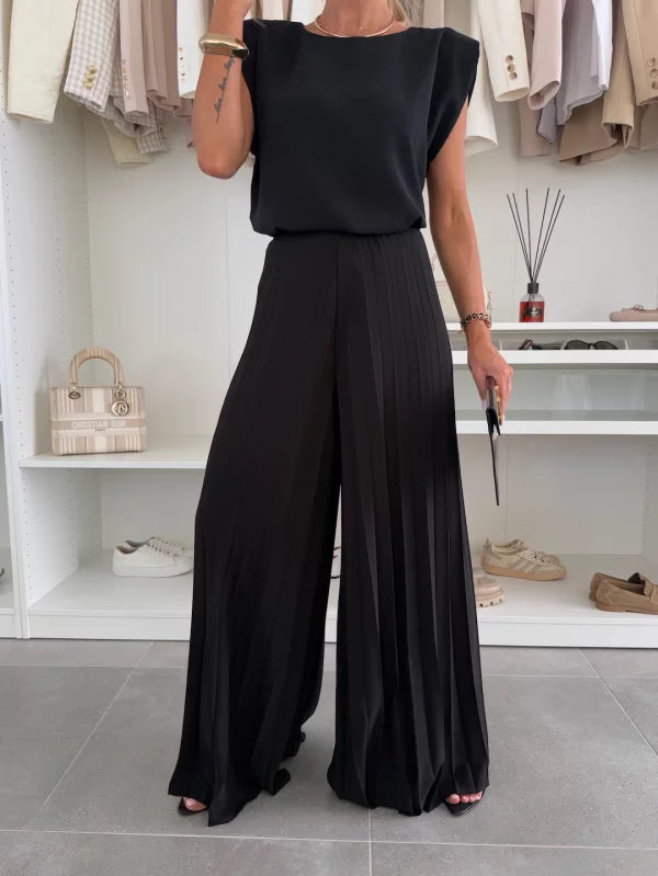 Evelyn™ Elegant 2-Piece Set | Flowing Top and Pleated Trousers
